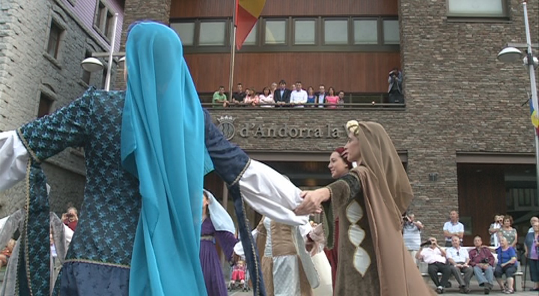 Tret de sortida a quatre dies de festa major a la capital