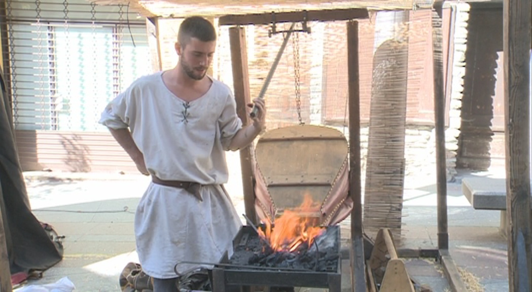 Matí de dissabte molt actiu a la Vila Medieval gràcies al bon temps