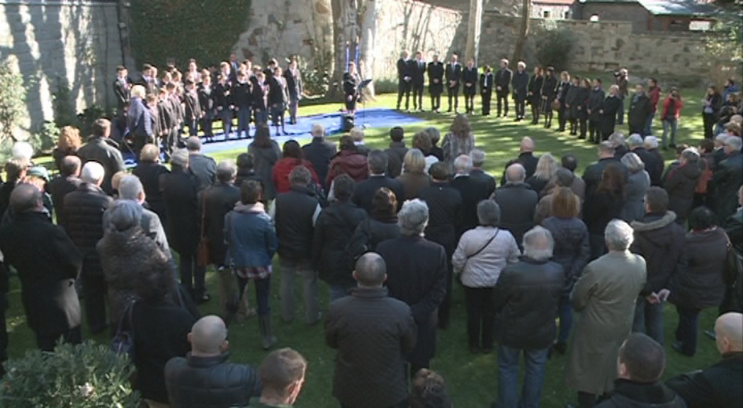 L'ambaixada de França homenatja les víctimes dels atemptats de París