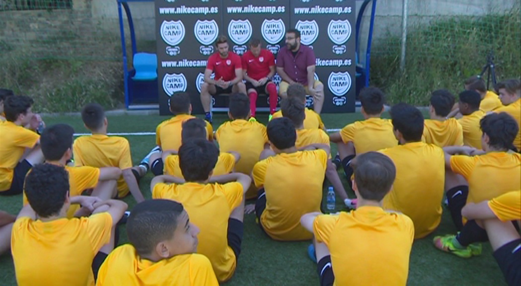 Els productes de la Masia Sergi Gómez i Oriol Rosell visiten el Nike Camp