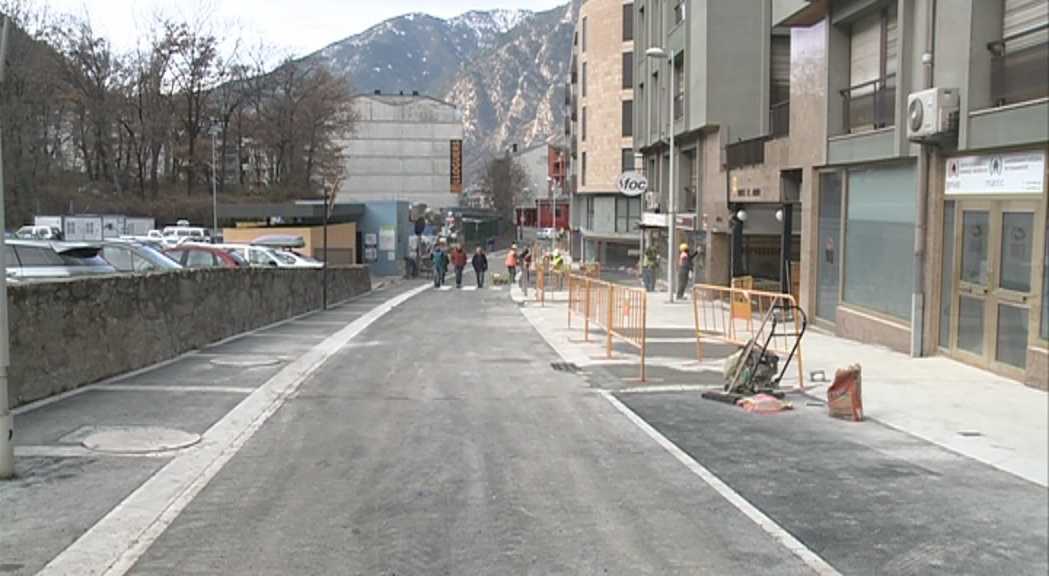 S'enllesteixen les obres del primer tram de l'avinguda del Fener