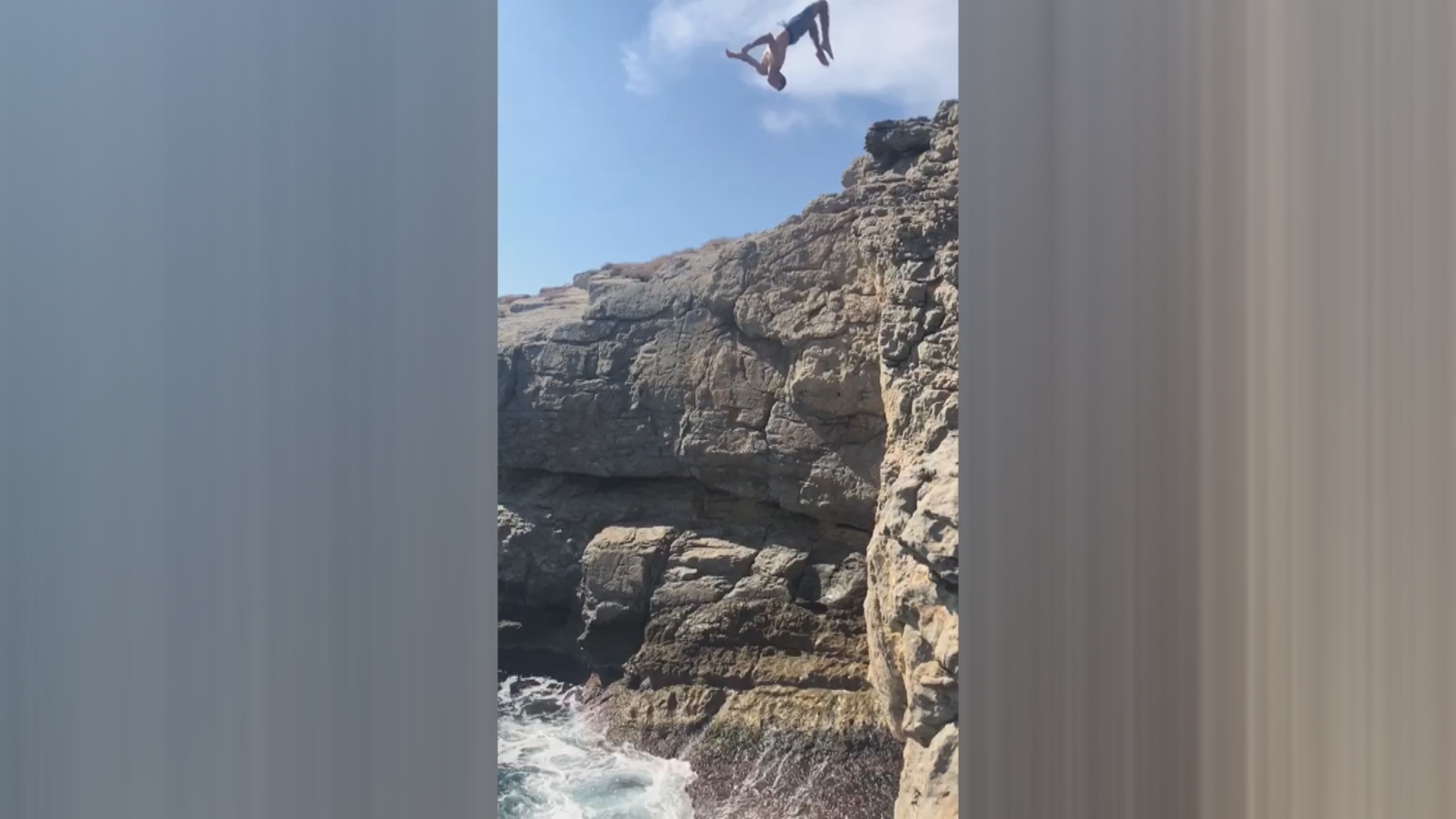 Pep Naudi prepara al mar el salt a categoria absoluta amb aquesta espectacular acrobàcia