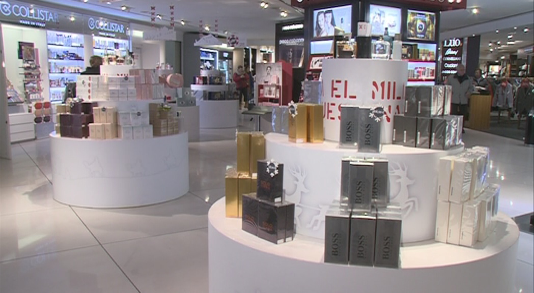 Tecnologia i perfums són les principals opcions per regalar al Nadal