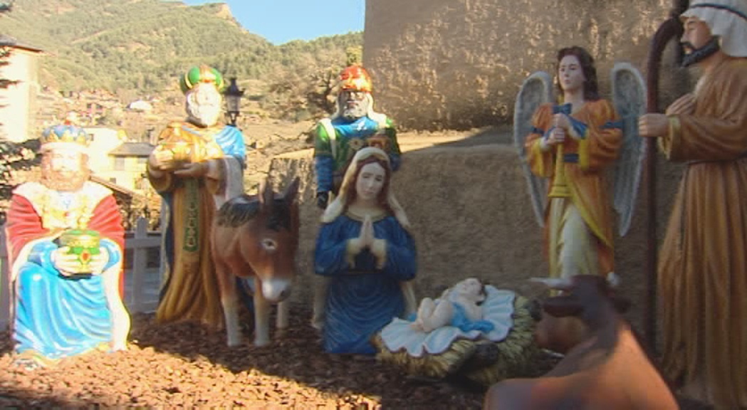 S'estrena un pessebre de vint figures a la plaça de l'Església de la Massana