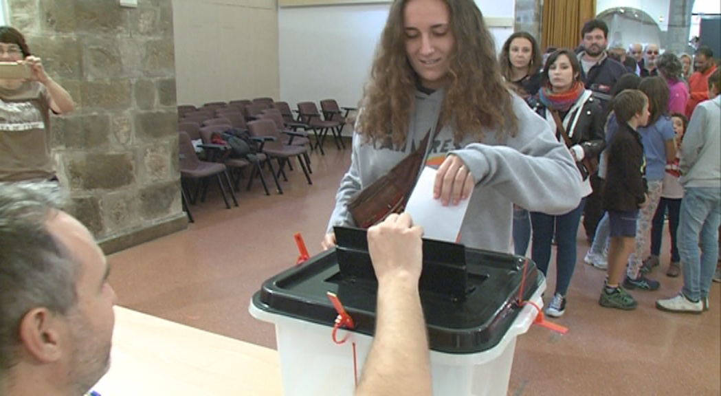 Cues a la Seu d'Urgell per votar al referèndum d'independència