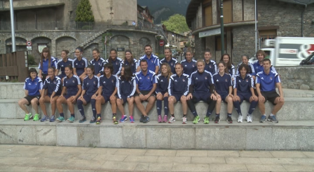 L'equip femení de la Reial Societat s'entrena a Ordino