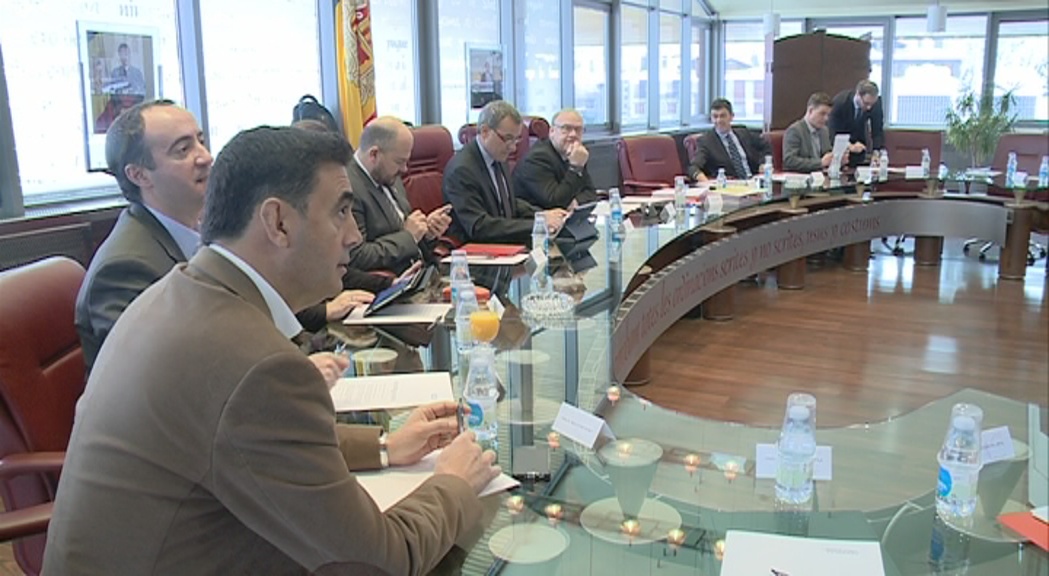 Els cònsols valoren positivament fixar per llei el sou en la primera reunió del mandat