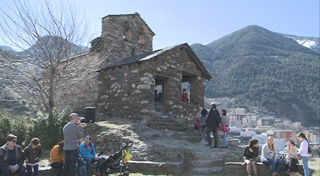 Un centenar de persones celebren Sant Romà a les Bons