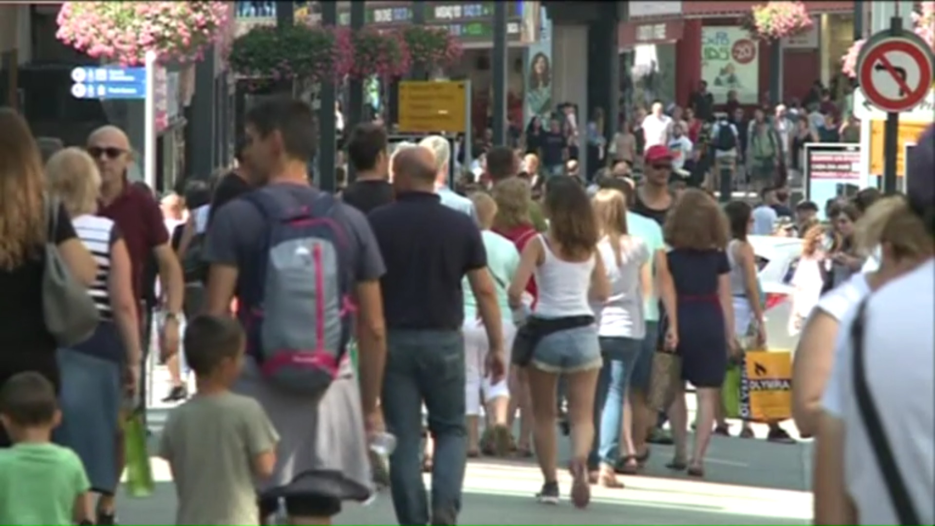 Més afluència de turistes, però les mateixes vendes