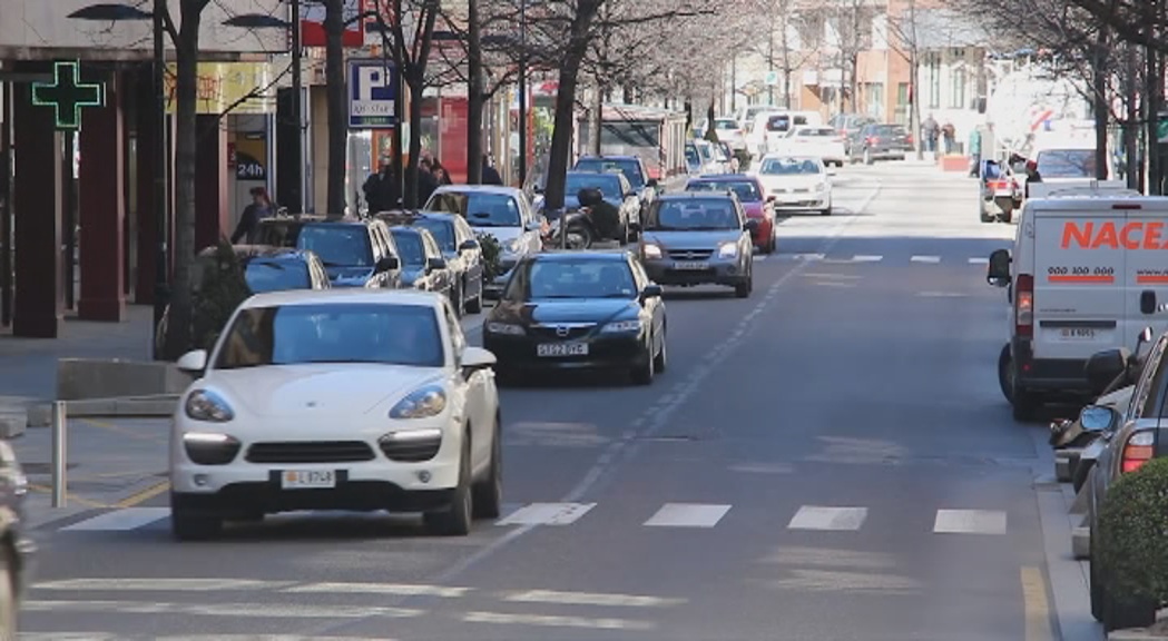 Catalunya encara no sap si el vet mediambiental a Barcelona afectarà els vehicles estrangers