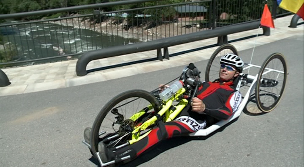 Reportatge: Fernández canvia l'esquí adaptat per la handbike