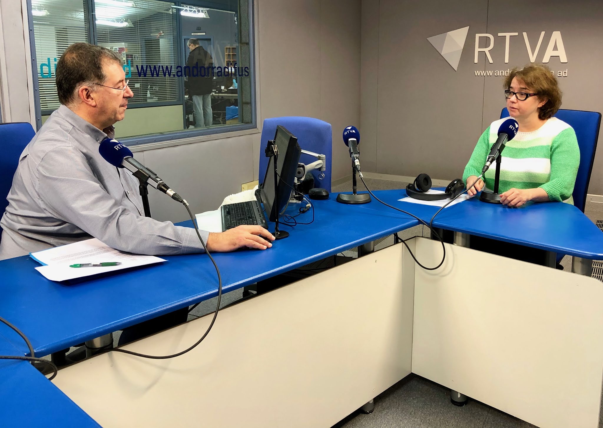 El cafè de l'Ara i Aquí amb Elena Aranda