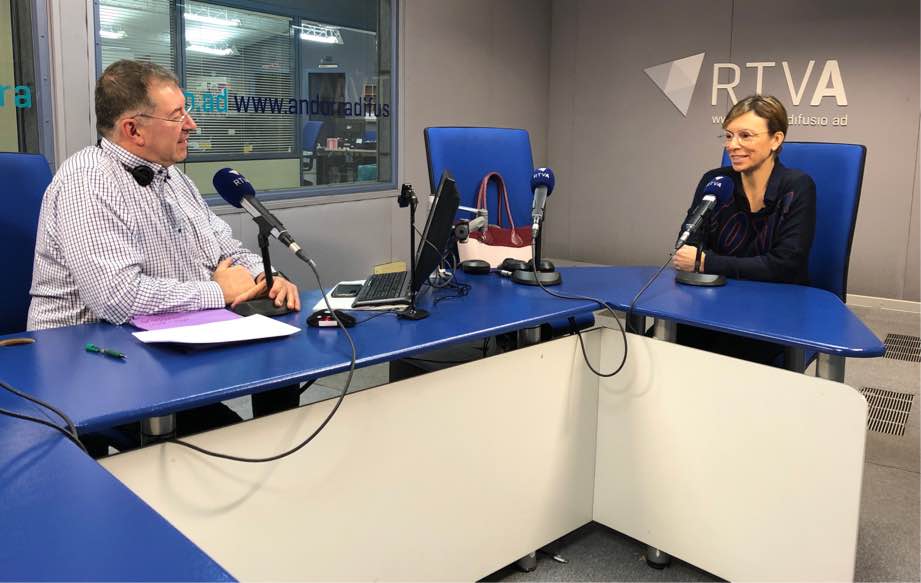 El cafè de l'Ara i aquí amb Vicky Grau