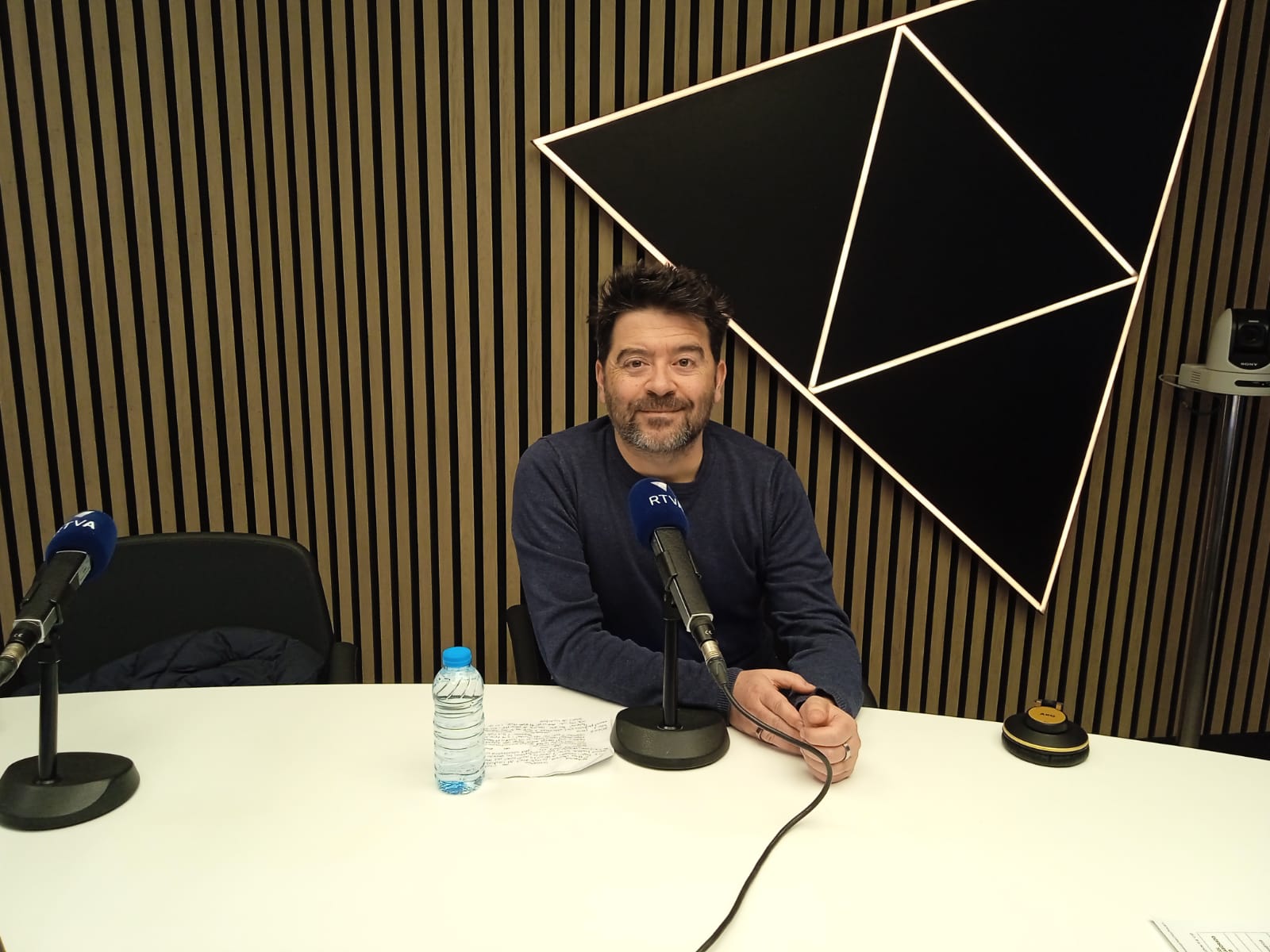 Ivan Álvarez ‘baixa’ al planeta terra