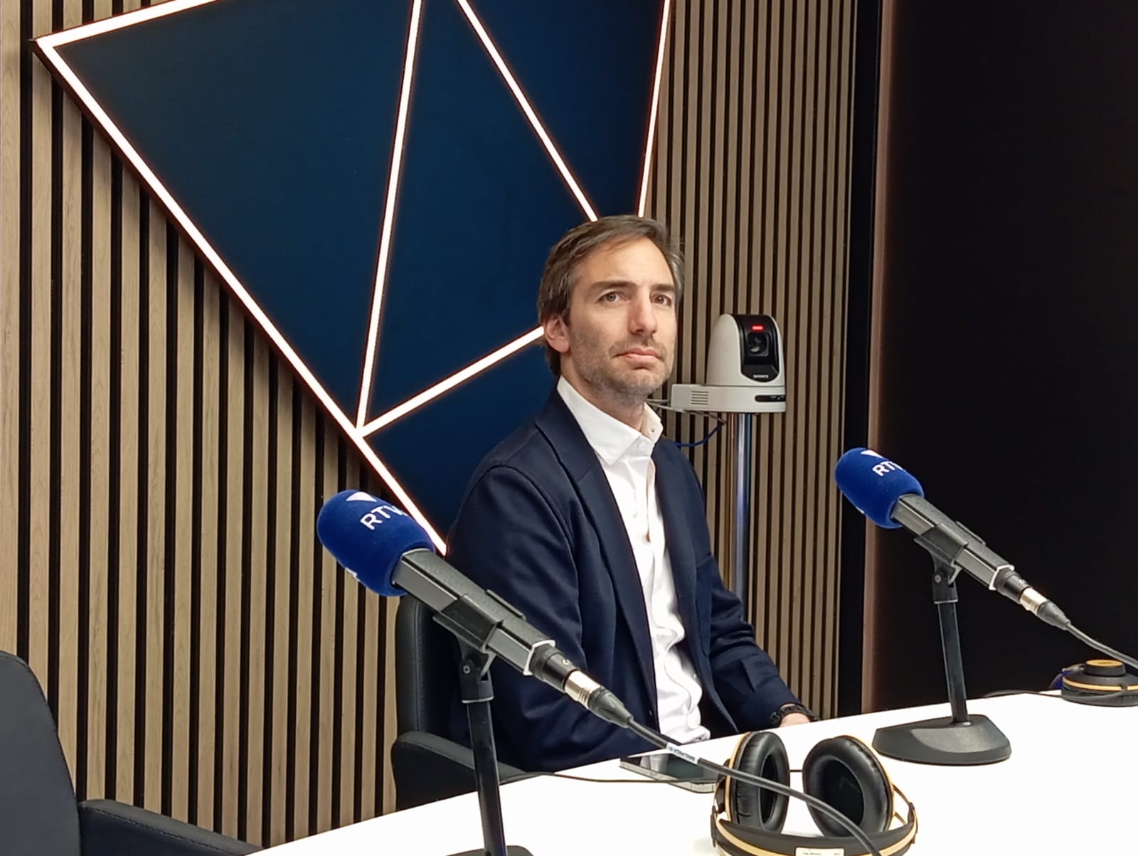 El cafè d'avui va sobre Forbes i Andorra amb Manel Cerqueda i Andrés Rodríguez
