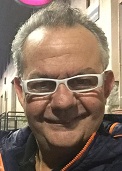 Panxacontents:Un tio molt fi.