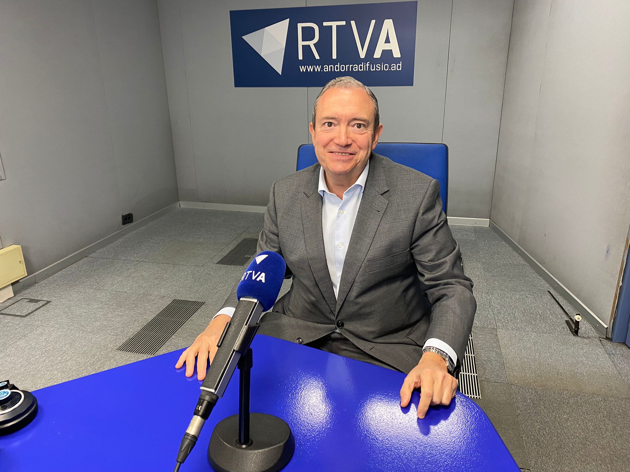 Les universitats en línia i presencials, amb Pere Augé