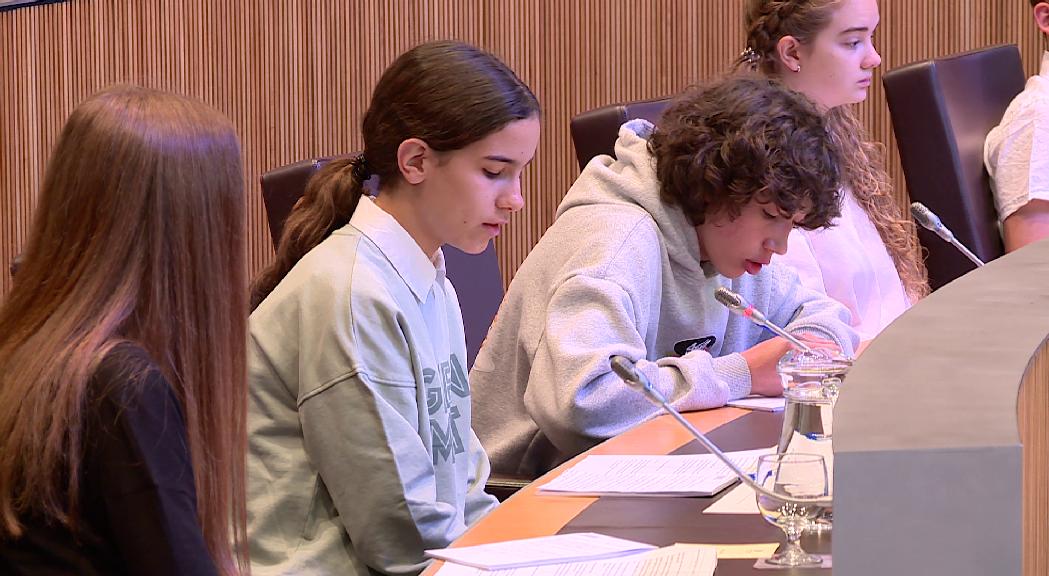 "El reportatge: Desinterès del jovent per la política"