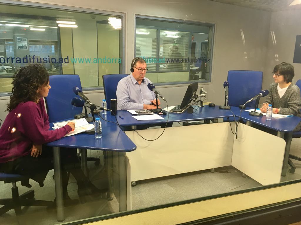 El cafè de l'Ara i Aquí amb Marta Alberch i Vanessa Durich